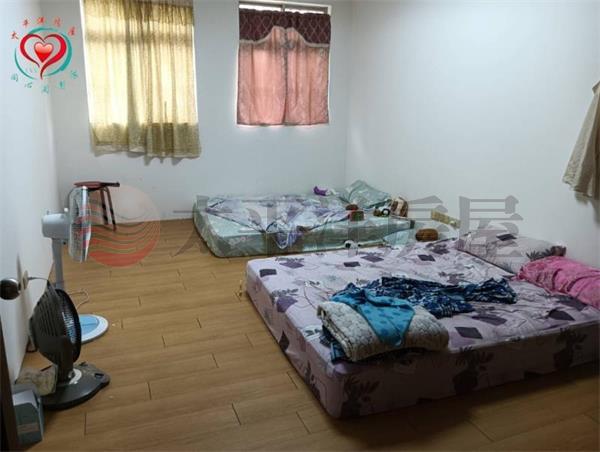 三峽老街發財金店面