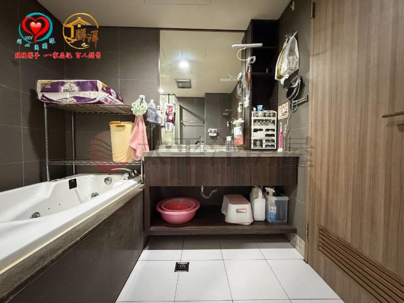 桃園鉑金HOUSE晶品1+1面湖景觀房